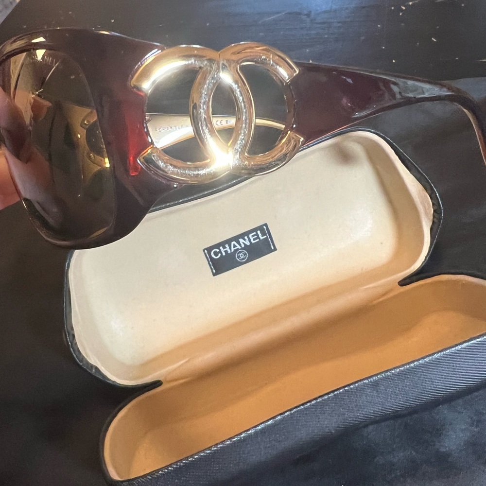Authentic CHANEL Sunglasses Brown/Dark Red and Gold Logo Model 6014 - Picture 4 of 14
